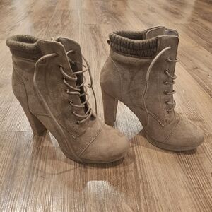 Women's Tan Suede Ankle Boots